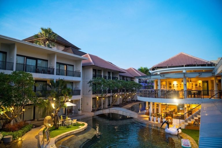 Away Bali Legian Camakila Resort