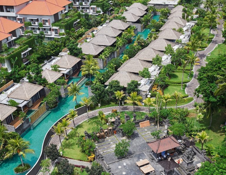 MERUSAKA Nusa Dua, Nusa Dua, Bali