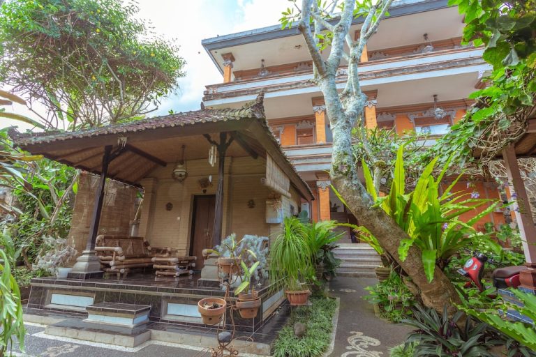 Teba House