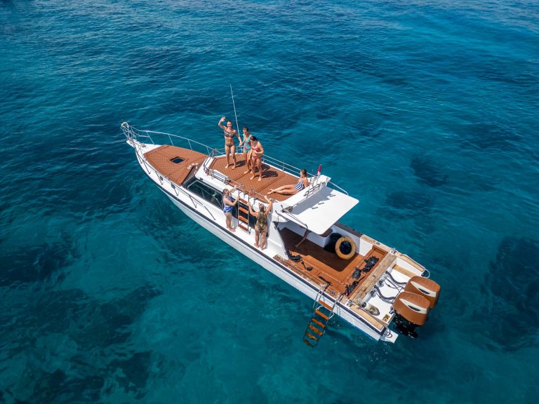 Nusa Penida Premium Day from Bali: Manta Rays, Yacht & Land Tour, Nusa Penida, Bali