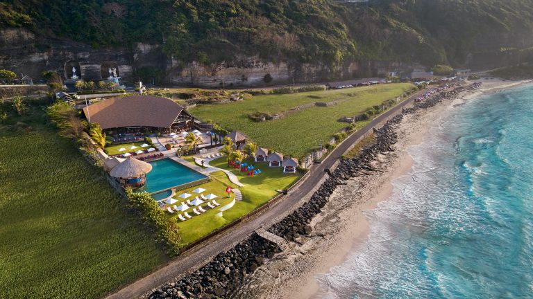 Roosterfish Beach Club Ticket in Bali