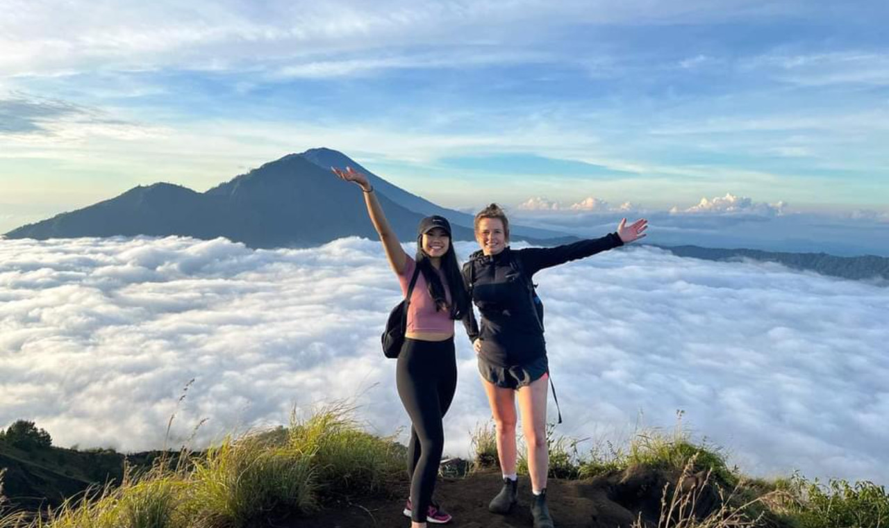 Kintamani Cafes and Mount Batur Sunrise Trekking Tour in Bali