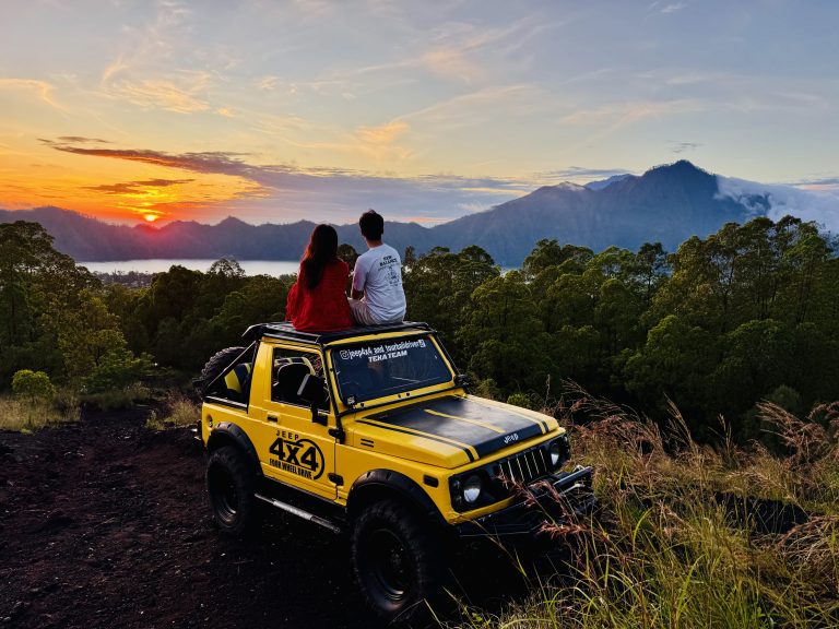 Mount Batur Sunrise Jeep Tour & Trekking with Optional Photographer, Kintamani, Bali