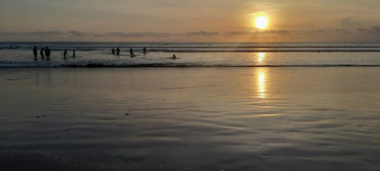 Kuta Beach photo 3