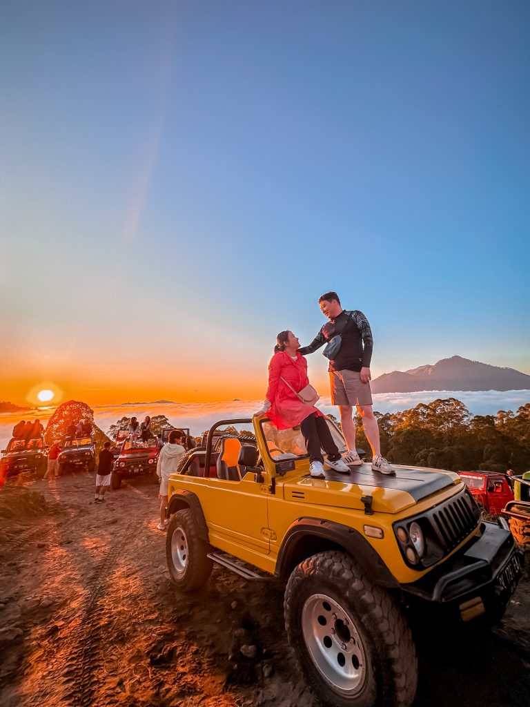 Mount Batur Alengkong Jeep Sunrise Tour with Optional Photographer, Kintamani, Bali