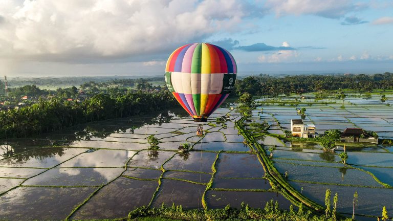 Hot Air Balloon Experience with Meals at Tanah Gajah Ubud, Ubud, Bali