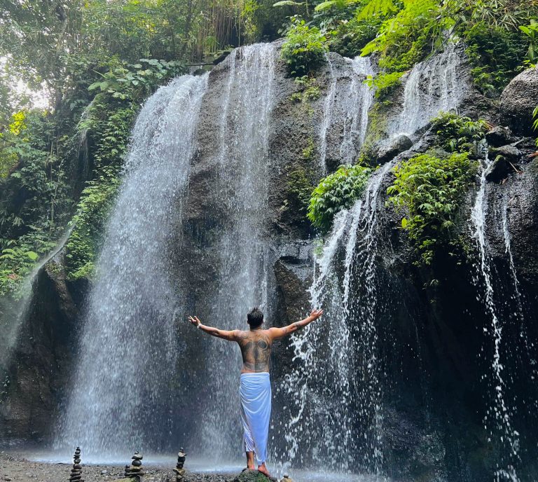 Bali Taman Beji Griya Waterfall & Ubud Swing Private Day Tour, Ubud, Bali