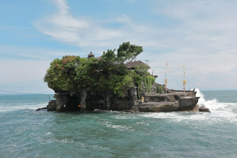 Tanah Lot Temple photo 4